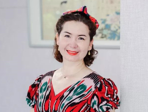 中国石油大学（华东）辅导员米娜瓦尔·胡吉：做少数民族大学生成才的引路人